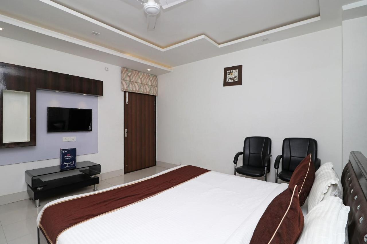 Oyo 8837 Hotel Surya Galaxy Kanpur Exterior foto