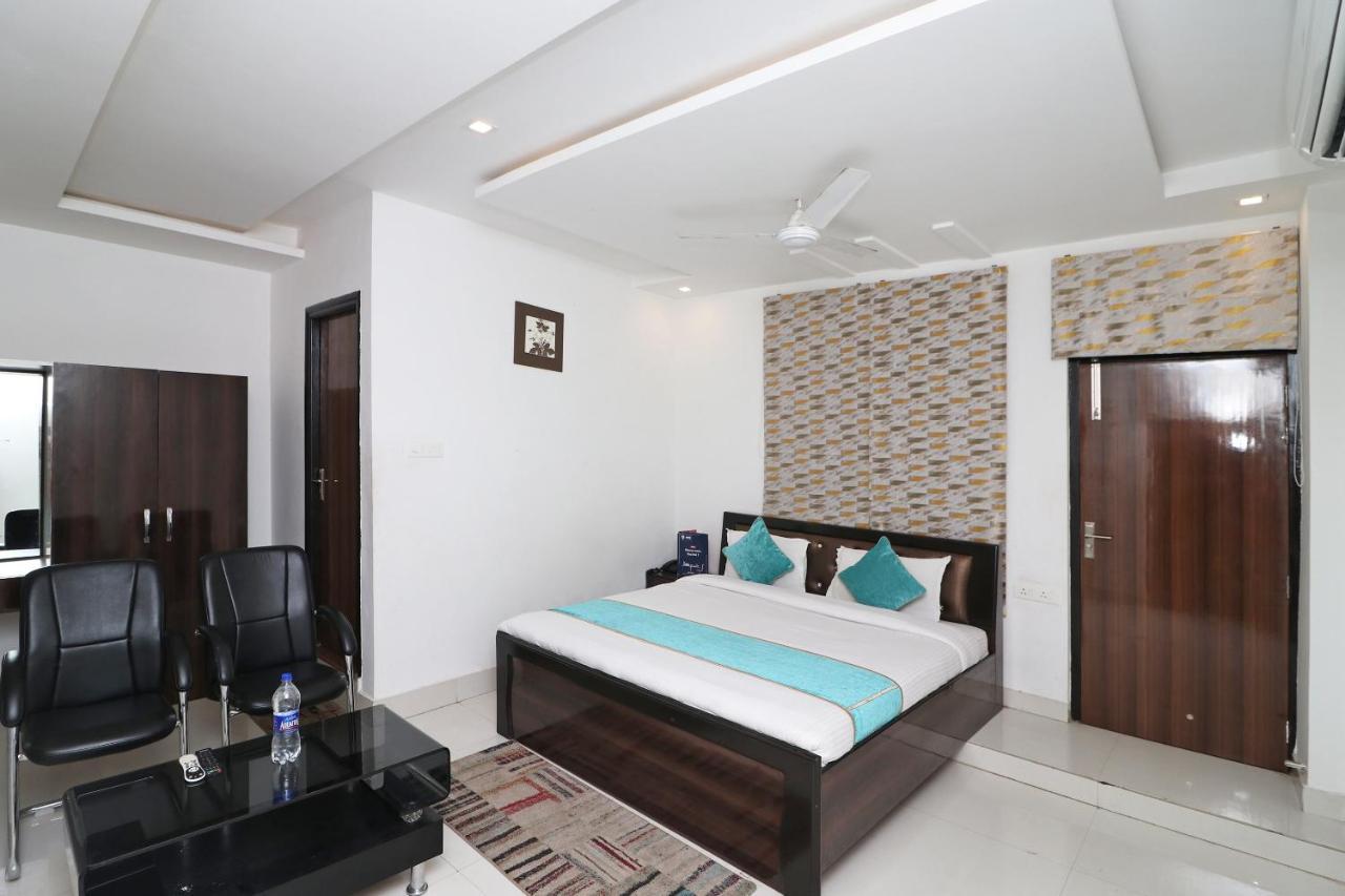 Oyo 8837 Hotel Surya Galaxy Kanpur Exterior foto